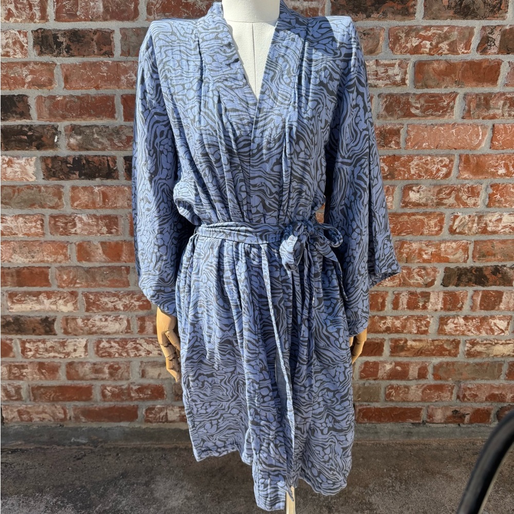 SOLD ELSEWHERE NWT Calme by Johnny Was blue patterned thigh length kimono / XS - Picture 5 of 14